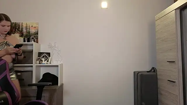 TinniAngel online show from 10-01-25, 05:08