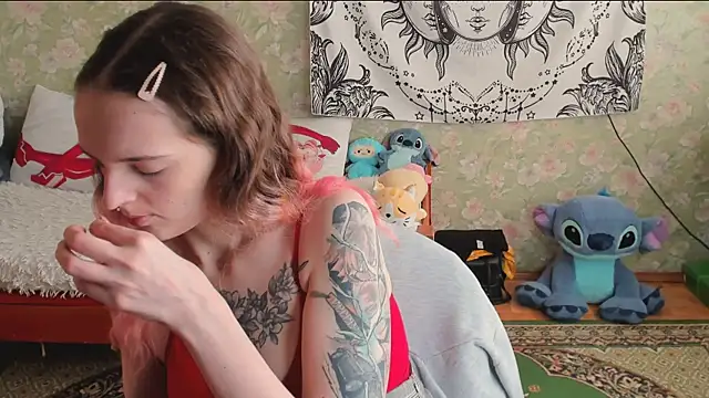 Snapshot of Cutie_Adelia chatting on 04-27-26, 12:03 Cutie Adelia online show from 04-27-26, 12:03