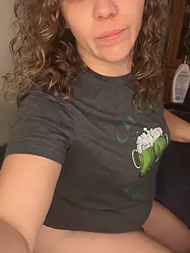 AuroraSummers online show from 03-18-25, 05:20