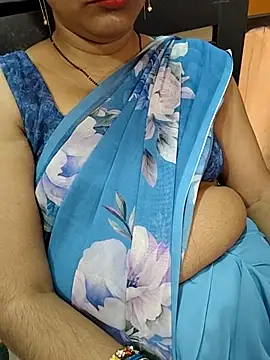 Snapshot of Diya_143 chatting on 06-21-26, 07:22 Diya 143 online show from 06-21-26, 07:22