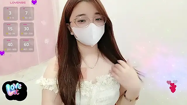 Snapshot of littlecn chatting on 10-03-25, 12:07 littlecn online show from 10-03-25, 12:07