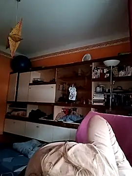 Snapshot of Dettybitch40 chatting on 10-30-25, 08:05 Dettybitch40 online show from 10-30-25, 08:05