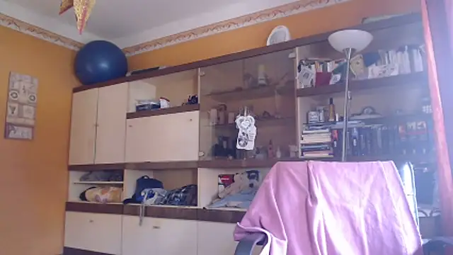 Snapshot of Dettybitch40 chatting on 11-09-25, 10:24 Dettybitch40 online show from 11-09-25, 10:24