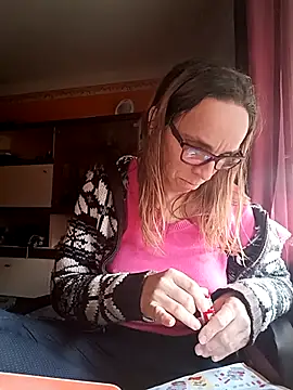 Snapshot of Dettybitch40 chatting on 11-11-25, 02:17 Dettybitch40 online show from 11-11-25, 02:17