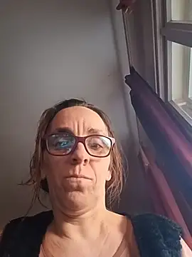 Snapshot of Dettybitch40 chatting on 11-30-25, 09:13 Dettybitch40 online show from 11-30-25, 09:13