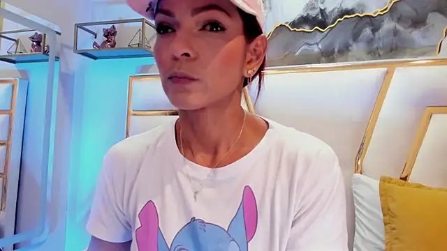 HannaPetit online show from 11-05-25, 06:52