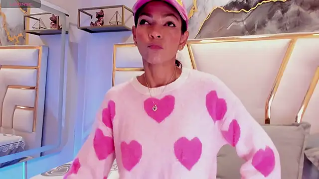 HannaPetit online show from 01-18-26, 11:47