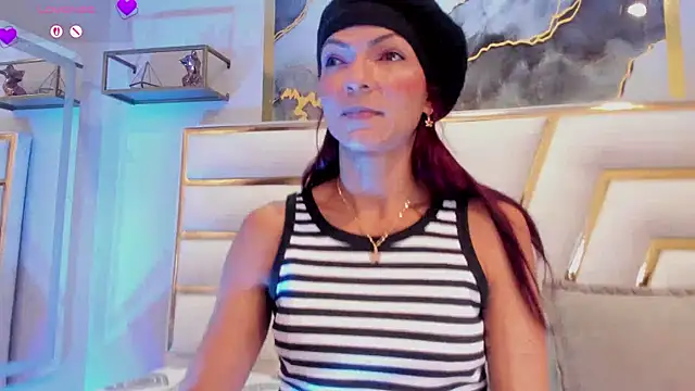 HannaPetit online show from 04-10-26, 07:07