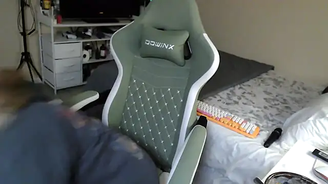 nativepumpkin95 online show from 01-11-25, 01:37