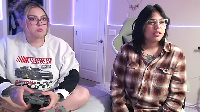 nativepumpkin95 online show from 02-11-25, 04:22