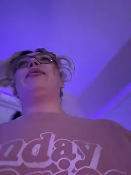 nativepumpkin95 online show from 02-21-25, 06:29