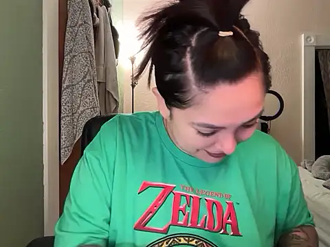 nativepumpkin95 online show from 11-18-25, 08:46