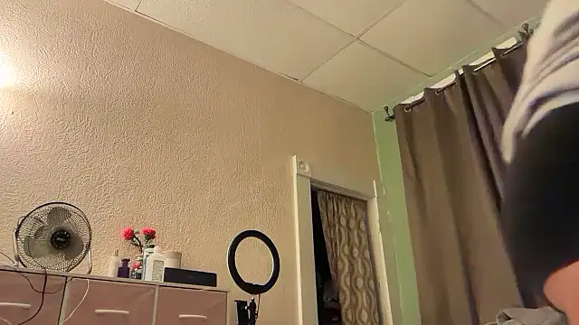 nativepumpkin95 online show from 11-24-25, 03:06