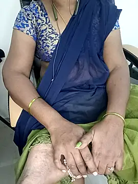 Snapshot of Tamil-hotwife chatting on 02-06-25, 03:59 Tamil-hotwife online show from 02-06-25, 03:59
