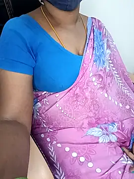 Snapshot of Tamil-hotwife chatting on 02-09-25, 04:46 Tamil-hotwife online show from 02-09-25, 04:46