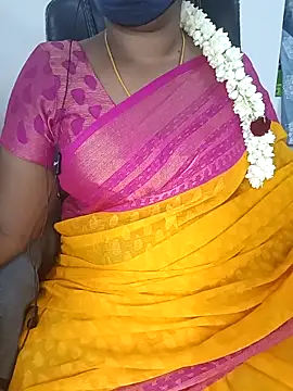 Snapshot of Tamil-hotwife chatting on 09-29-25, 04:34 Tamil-hotwife online show from 09-29-25, 04:34