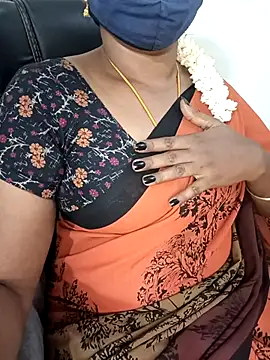 Snapshot of Tamil-hotwife chatting on 10-02-25, 04:14 Tamil-hotwife online show from 10-02-25, 04:14