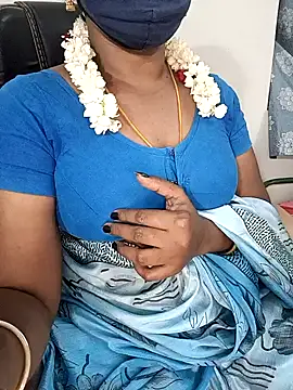 Snapshot of Tamil-hotwife chatting on 10-03-25, 04:04 Tamil-hotwife online show from 10-03-25, 04:04