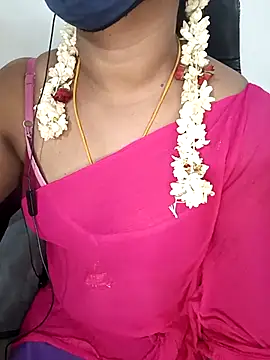 Snapshot of Tamil-hotwife chatting on 10-09-25, 09:51 Tamil-hotwife online show from 10-09-25, 09:51