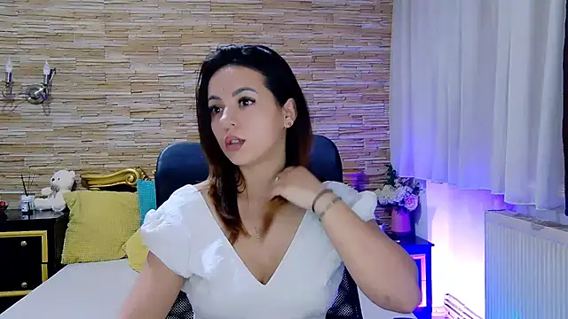 PlayfulElla online show from 02-17-25, 12:05