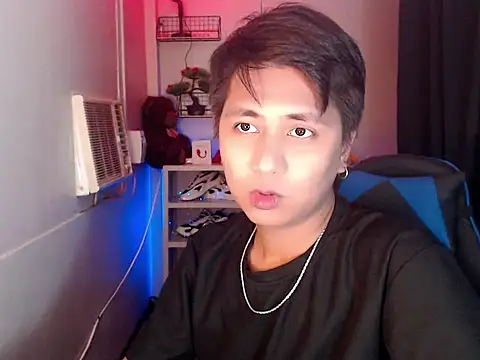 Snapshot of khael_moreno chatting on 12-05-25, 01:36 khael moreno online show from 12-05-25, 01:36