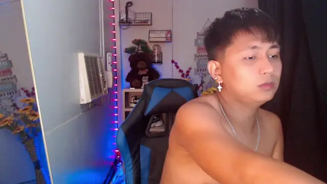 Snapshot of khael_moreno chatting on 12-18-25, 06:08 khael moreno online show from 12-18-25, 06:08