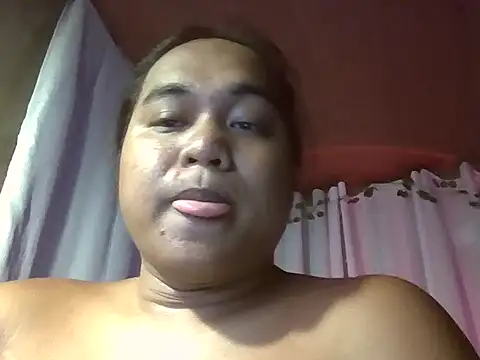 Snapshot of bettina_love chatting on 04-30-26, 05:03 bettina love online show from 04-30-26, 05:03