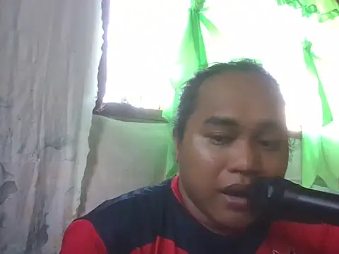 Snapshot of bettina_love chatting on 05-28-26, 04:54 bettina love online show from 05-28-26, 04:54