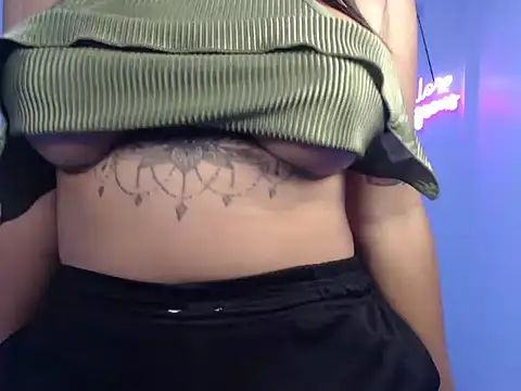 Snapshot of Miss_Ivanawolf chatting on 01-10-25, 06:28 Miss Ivanawolf online show from 01-10-25, 06:28