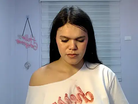 Snapshot of Miss_Ivanawolf chatting on 05-10-26, 01:16 Miss Ivanawolf online show from 05-10-26, 01:16