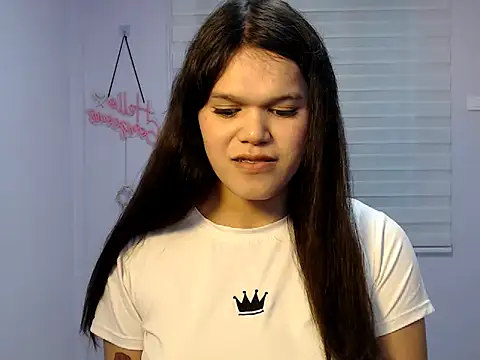 Snapshot of Miss_Ivanawolf chatting on 05-24-26, 09:14 Miss Ivanawolf online show from 05-24-26, 09:14