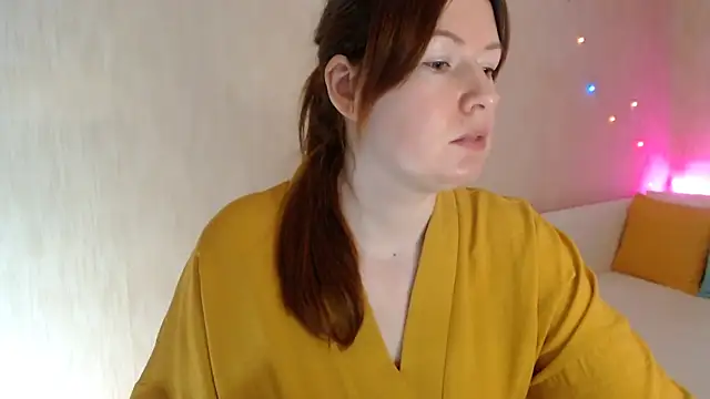 Kira land online show from 03-11-25, 02:18