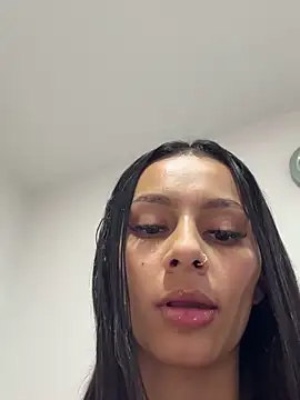 Snapshot of karlyn_angels chatting on 03-22-25, 03:09 karlyn angels online show from 03-22-25, 03:09