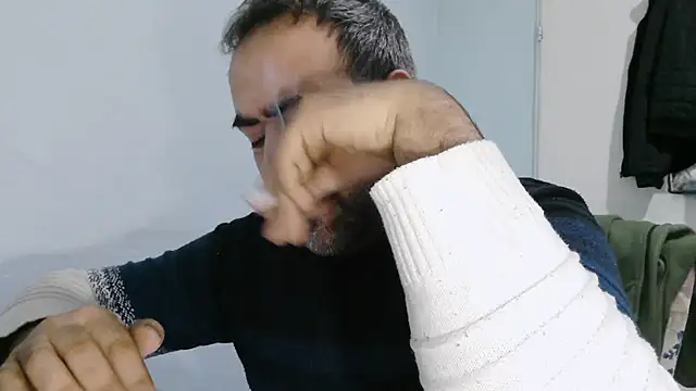 ZYXEL353 online show from 02-02-26, 08:18