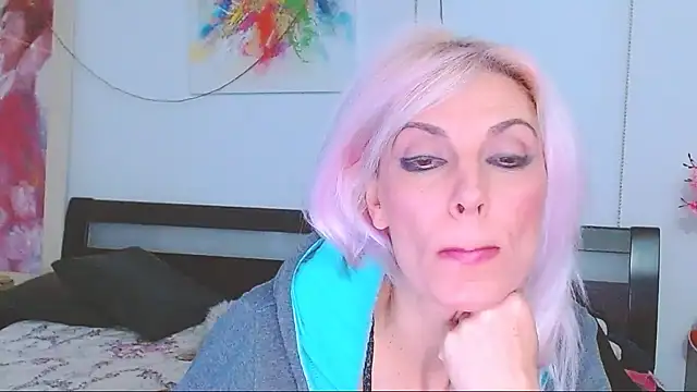 HoneyLara online show from 02-22-25, 11:03