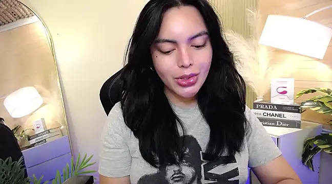 Snapshot of HotstuffCherrySummer chatting on 01-08-25, 09:10 HotstuffCherrySummer online show from 01-08-25, 09:10