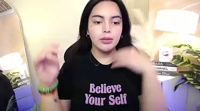 Snapshot of HotstuffCherrySummer chatting on 01-09-25, 06:17 HotstuffCherrySummer online show from 01-09-25, 06:17