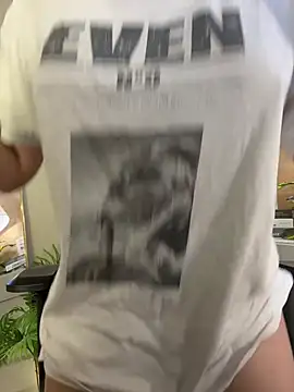 Snapshot of HotstuffCherrySummer chatting on 02-05-25, 05:52 HotstuffCherrySummer online show from 02-05-25, 05:52