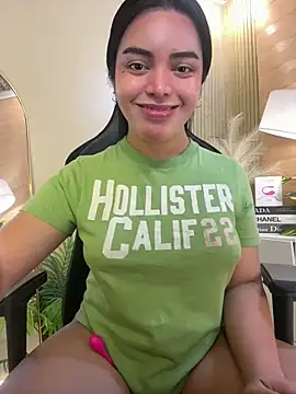 Snapshot of HotstuffCherrySummer chatting on 02-13-25, 08:17 HotstuffCherrySummer online show from 02-13-25, 08:17