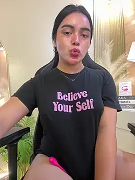 Snapshot of HotstuffCherrySummer chatting on 02-20-25, 08:50 HotstuffCherrySummer online show from 02-20-25, 08:50