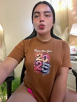 Snapshot of HotstuffCherrySummer chatting on 02-24-25, 06:27 HotstuffCherrySummer online show from 02-24-25, 06:27