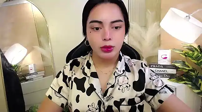 Snapshot of HotstuffCherrySummer chatting on 02-25-25, 08:03 HotstuffCherrySummer online show from 02-25-25, 08:03