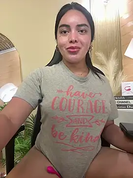 Snapshot of HotstuffCherrySummer chatting on 03-15-25, 11:29 HotstuffCherrySummer online show from 03-15-25, 11:29