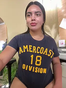 Snapshot of HotstuffCherrySummer chatting on 03-18-25, 05:31 HotstuffCherrySummer online show from 03-18-25, 05:31