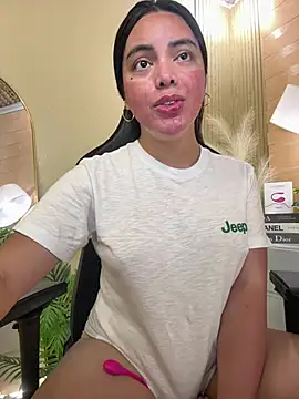 Snapshot of HotstuffCherrySummer chatting on 03-20-25, 05:46 HotstuffCherrySummer online show from 03-20-25, 05:46