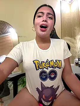 Snapshot of HotstuffCherrySummer chatting on 11-15-25, 08:11 HotstuffCherrySummer online show from 11-15-25, 08:11