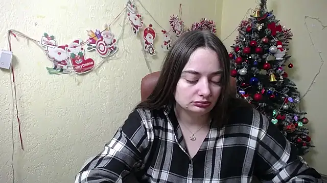Snapshot of MilanaPrice chatting on 12-19-24, 06:34 MilanaPrice online show from 12-19-24, 06:34