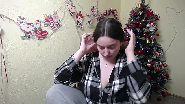 Snapshot of MilanaPrice chatting on 12-20-24, 12:52 MilanaPrice online show from 12-20-24, 12:52