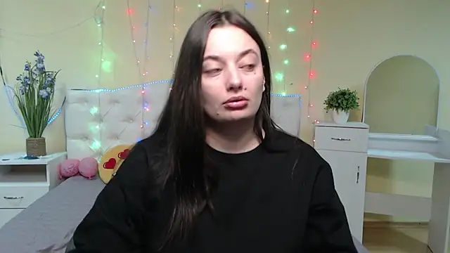 Snapshot of MilanaPrice chatting on 01-22-25, 06:31 MilanaPrice online show from 01-22-25, 06:31
