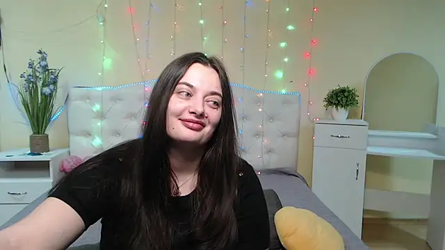 Snapshot of MilanaPrice chatting on 01-23-25, 03:37 MilanaPrice online show from 01-23-25, 03:37